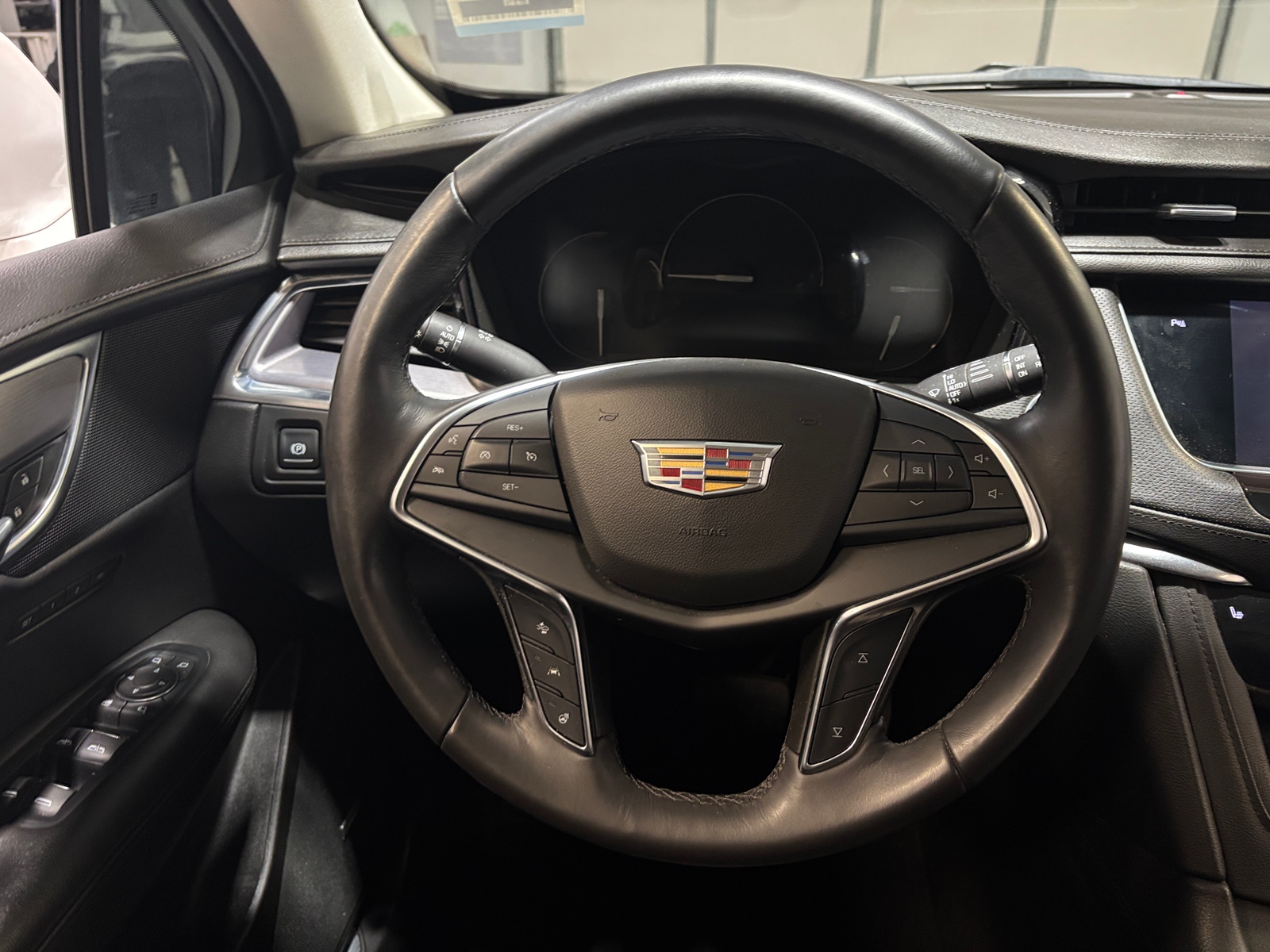 Thumbnail: 2018 Cadillac XT5 - 4