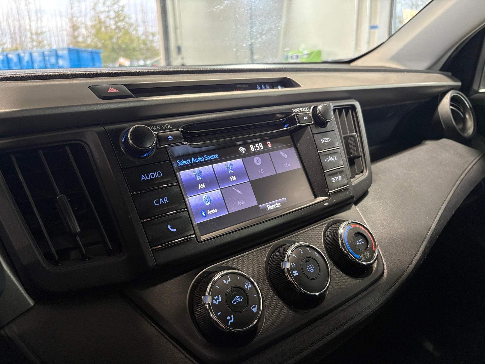 Thumbnail: 2017 Toyota RAV4 - 4