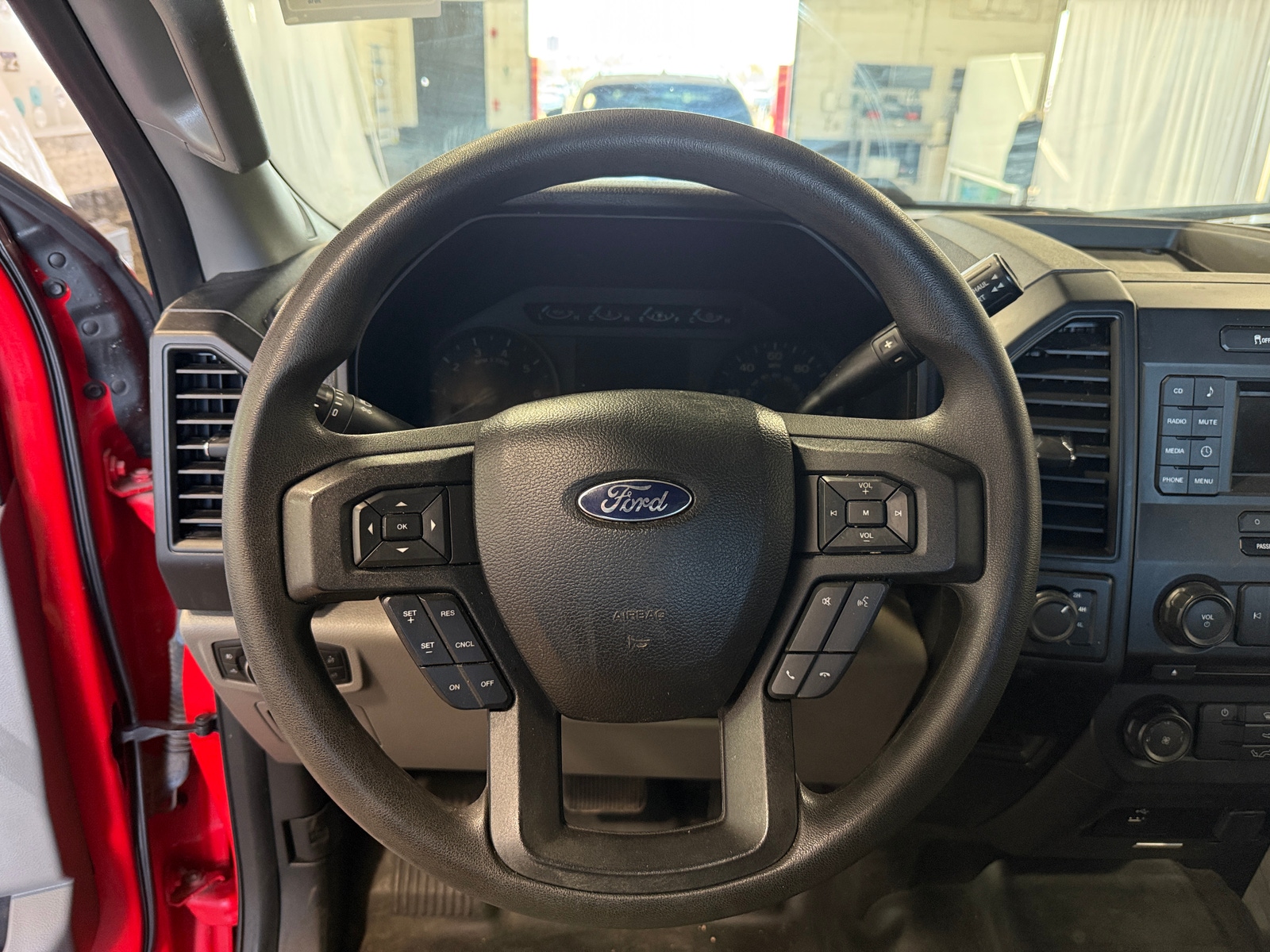 Thumbnail: 2016 Ford Econoline - 5