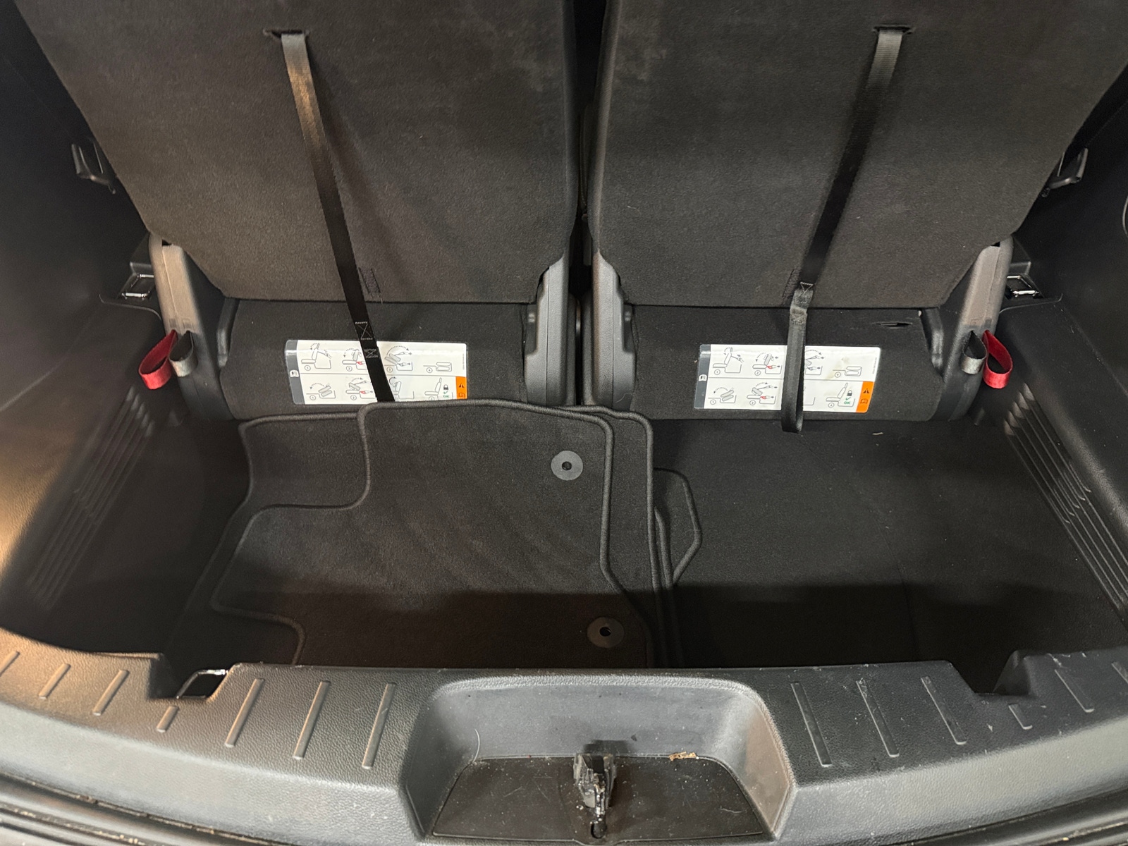 Thumbnail: 2019 Ford Explorer - 7