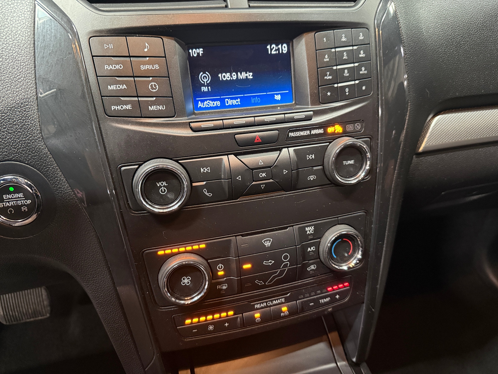 Thumbnail: 2019 Ford Explorer - 4