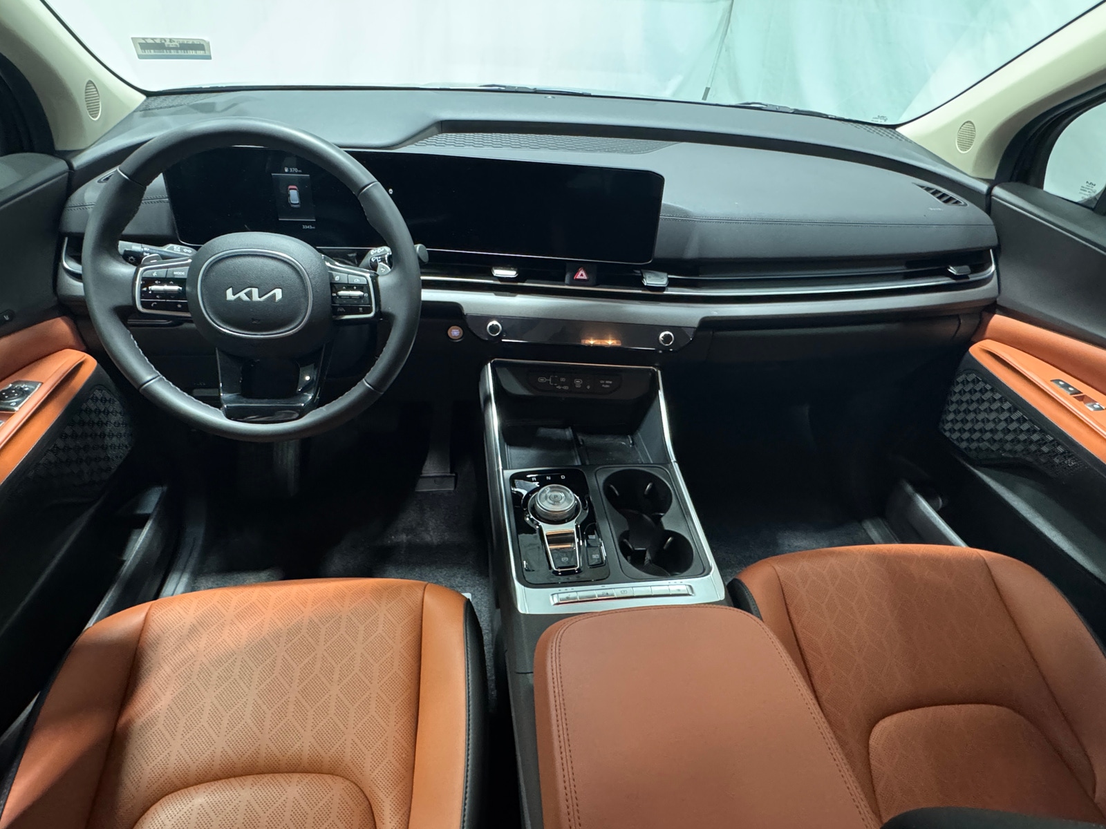 Thumbnail: 2025 Kia Carnival - 2