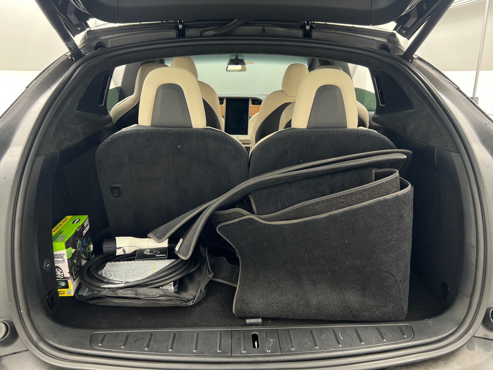 Thumbnail: 2020 Tesla Model X - 6