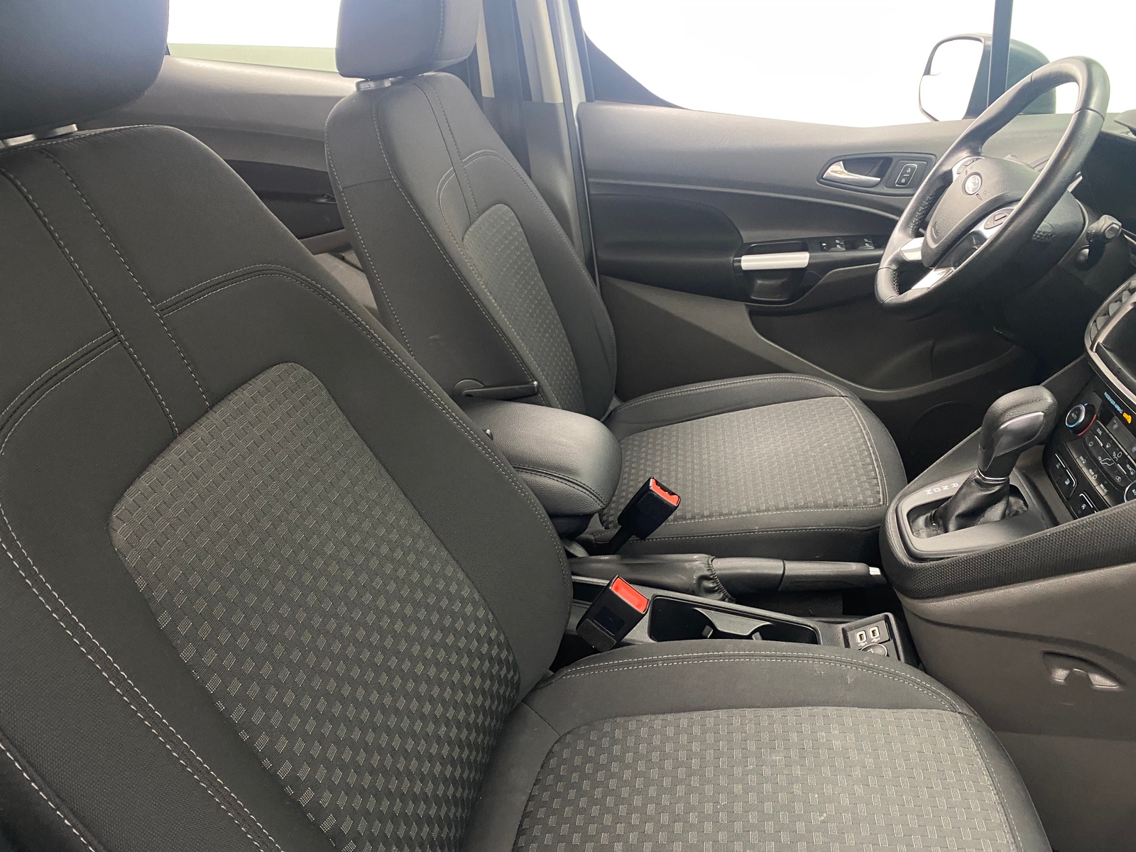 Thumbnail: 2020 Ford Transit Series - 2