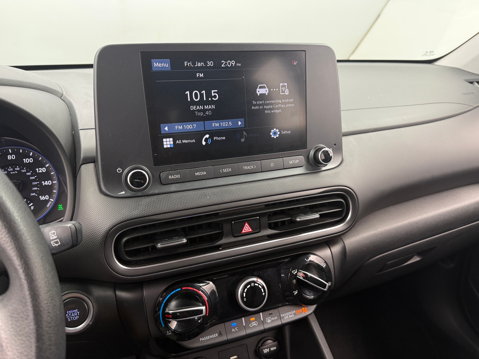 Thumbnail: 2022 Hyundai Kona - 4