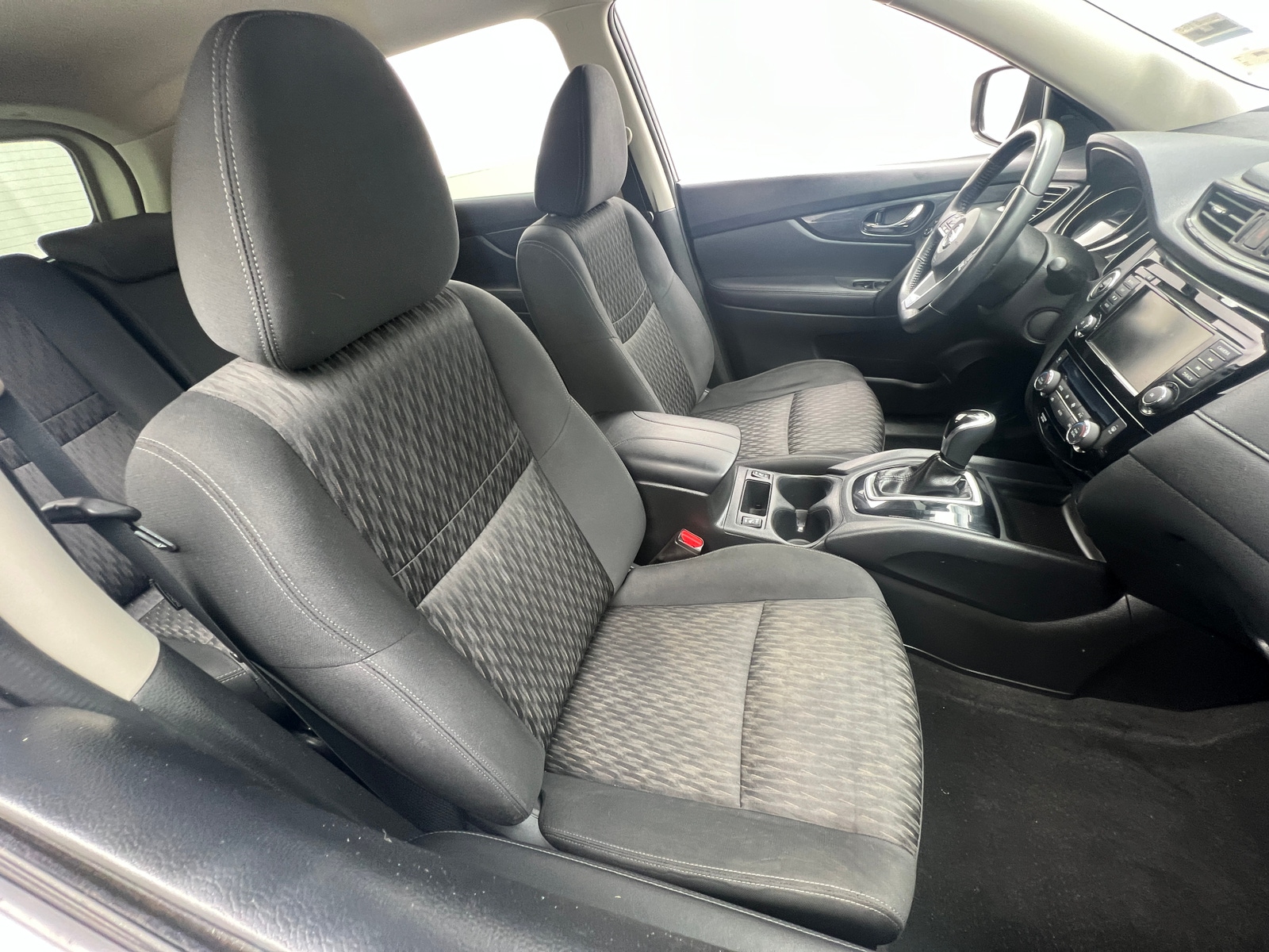 Thumbnail: 2018 Nissan Rogue - 2