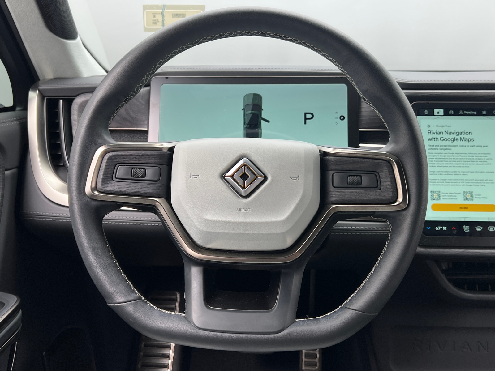 Thumbnail: 2022 Rivian R1T - 4