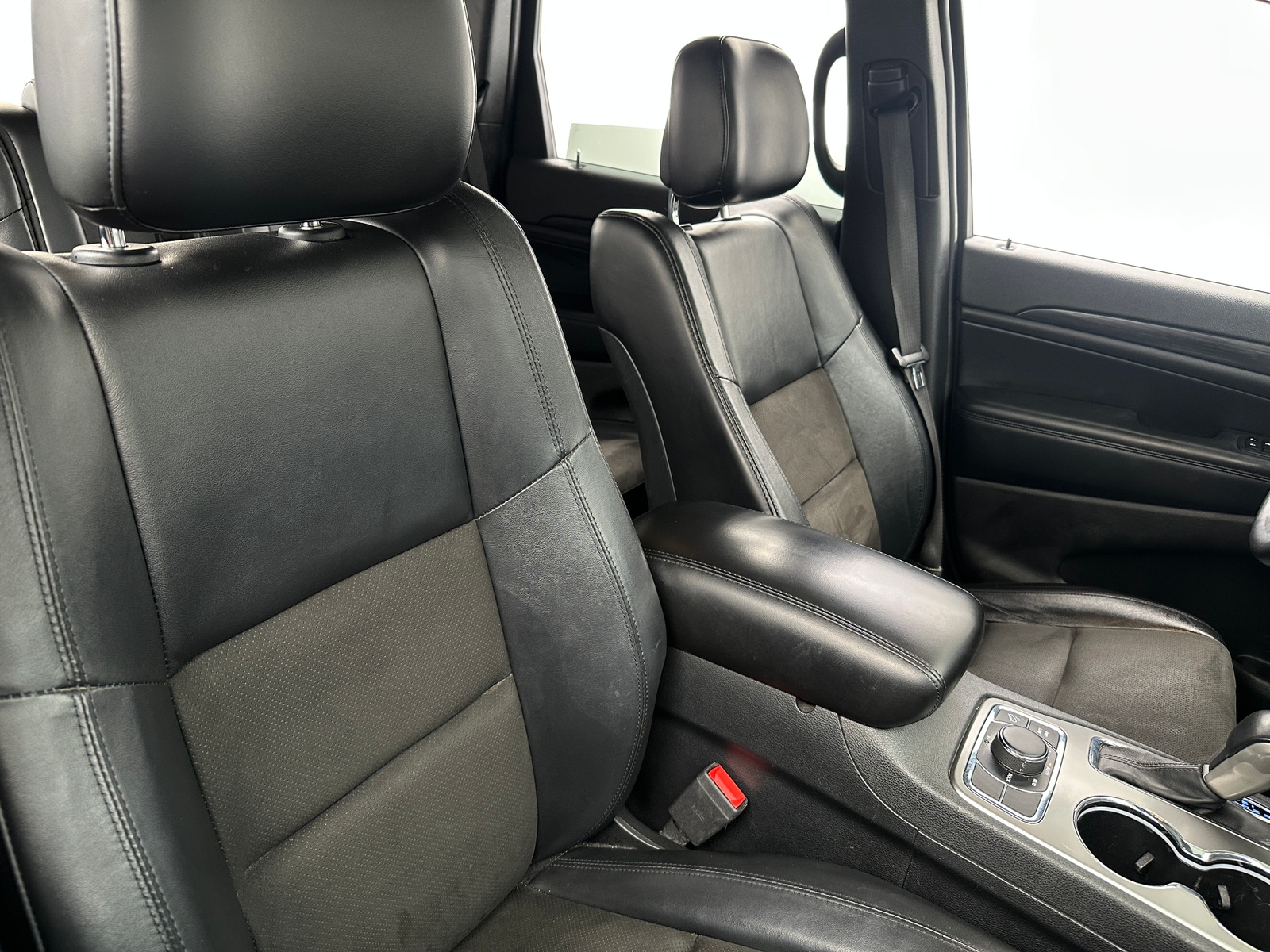 Thumbnail: 2020 Jeep Grand Cherokee - 2