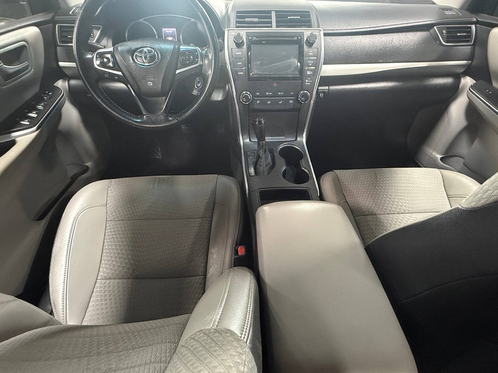 Thumbnail: 2015 Toyota Camry - 3