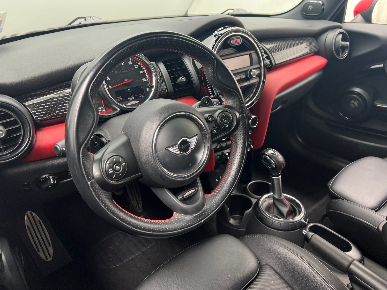 Thumbnail: 2016 MINI Cooper Hardtop - 4