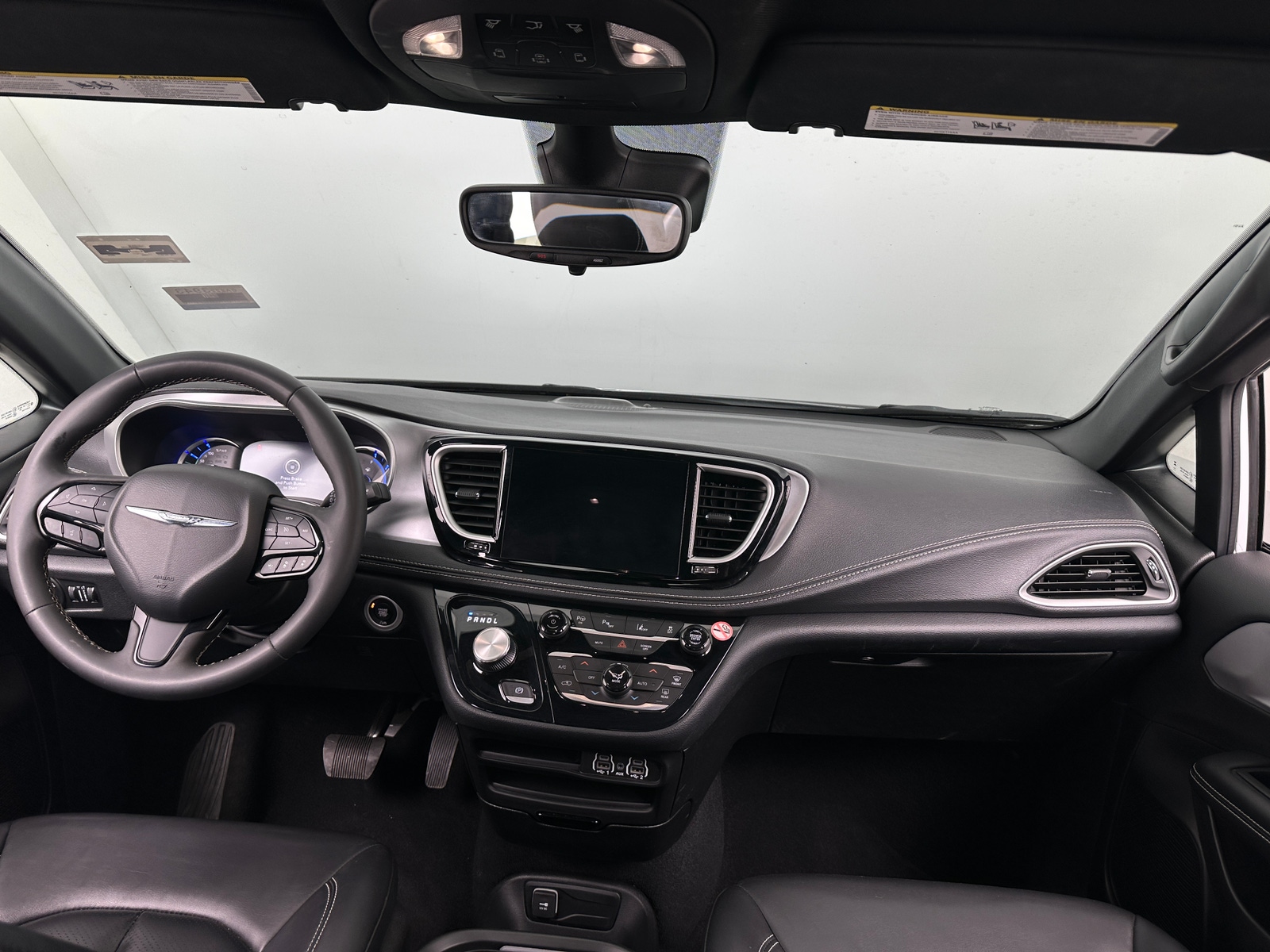 Thumbnail: 2024 Chrysler Pacifica - 2