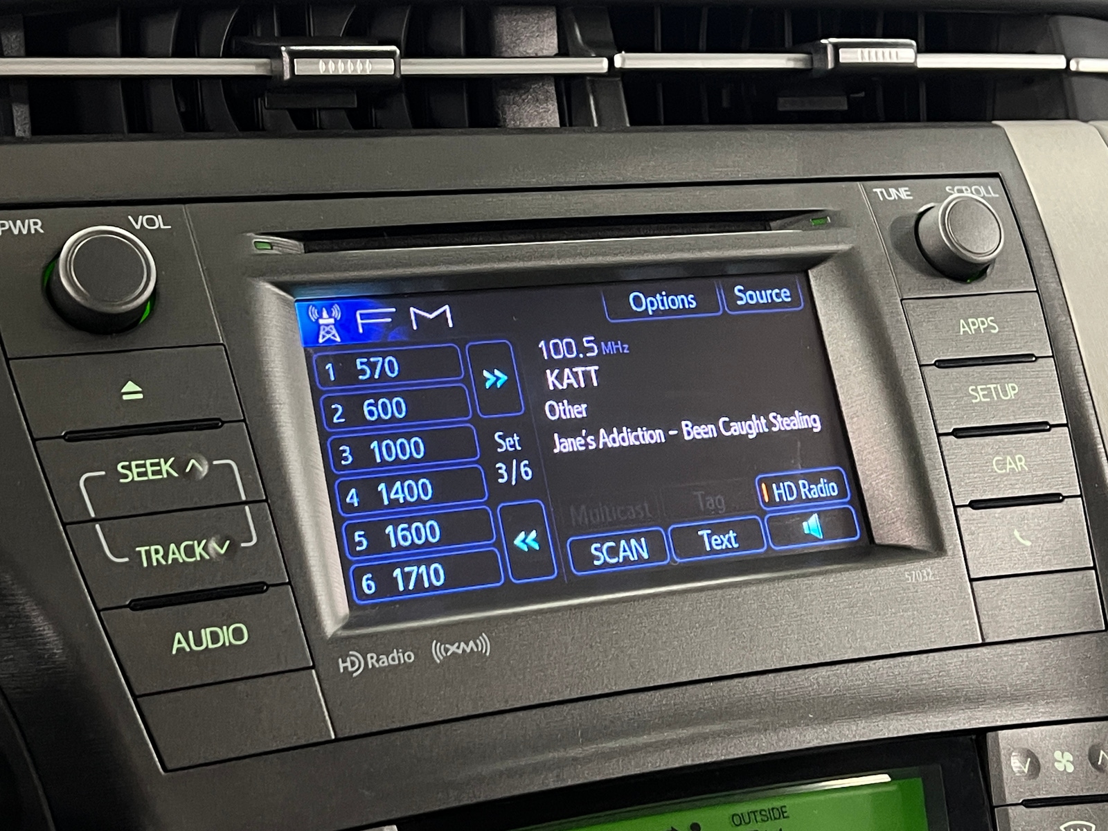 Thumbnail: 2012 Toyota Prius - 4