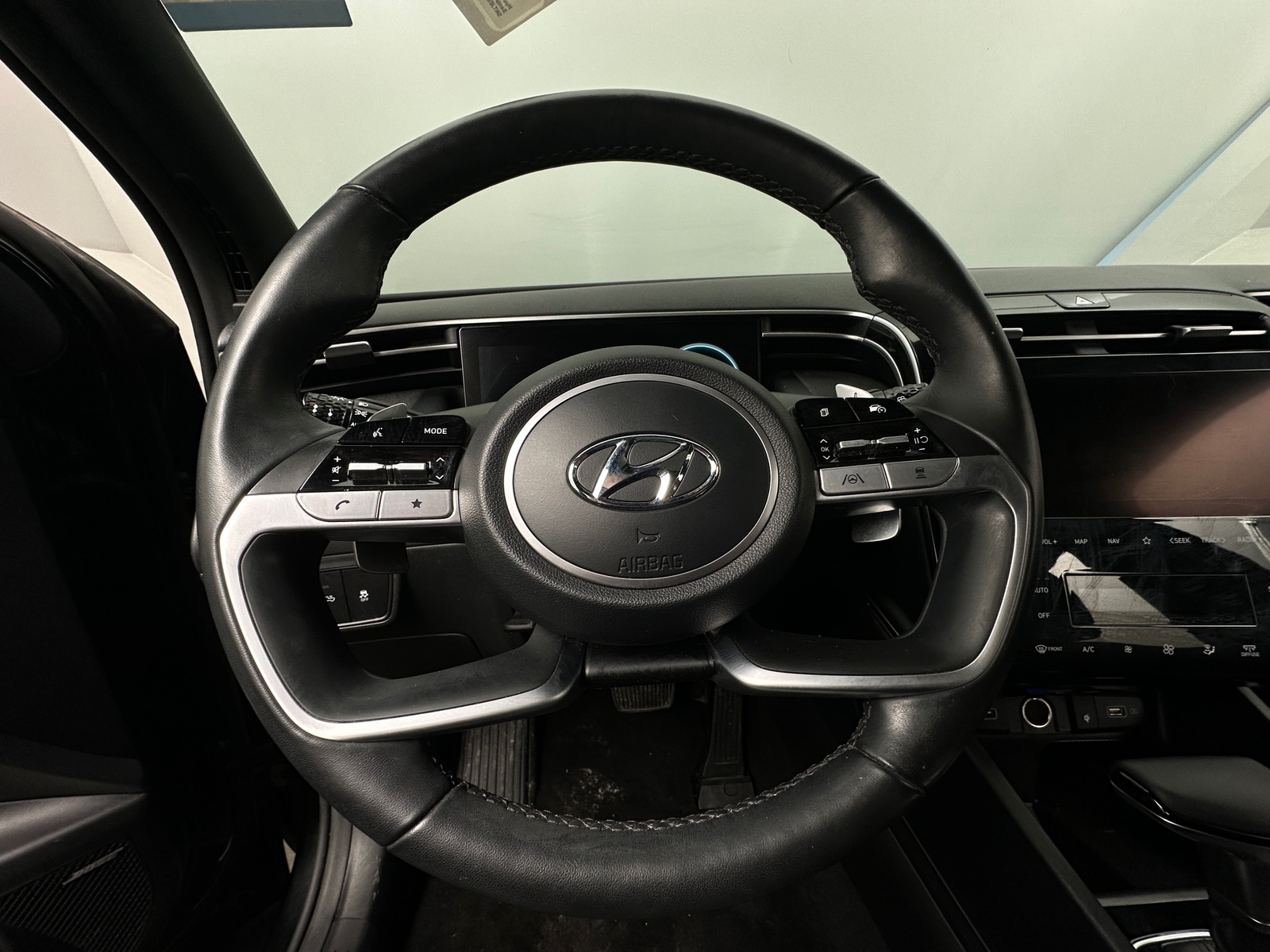 Thumbnail: 2023 Hyundai Santa Cruz - 4