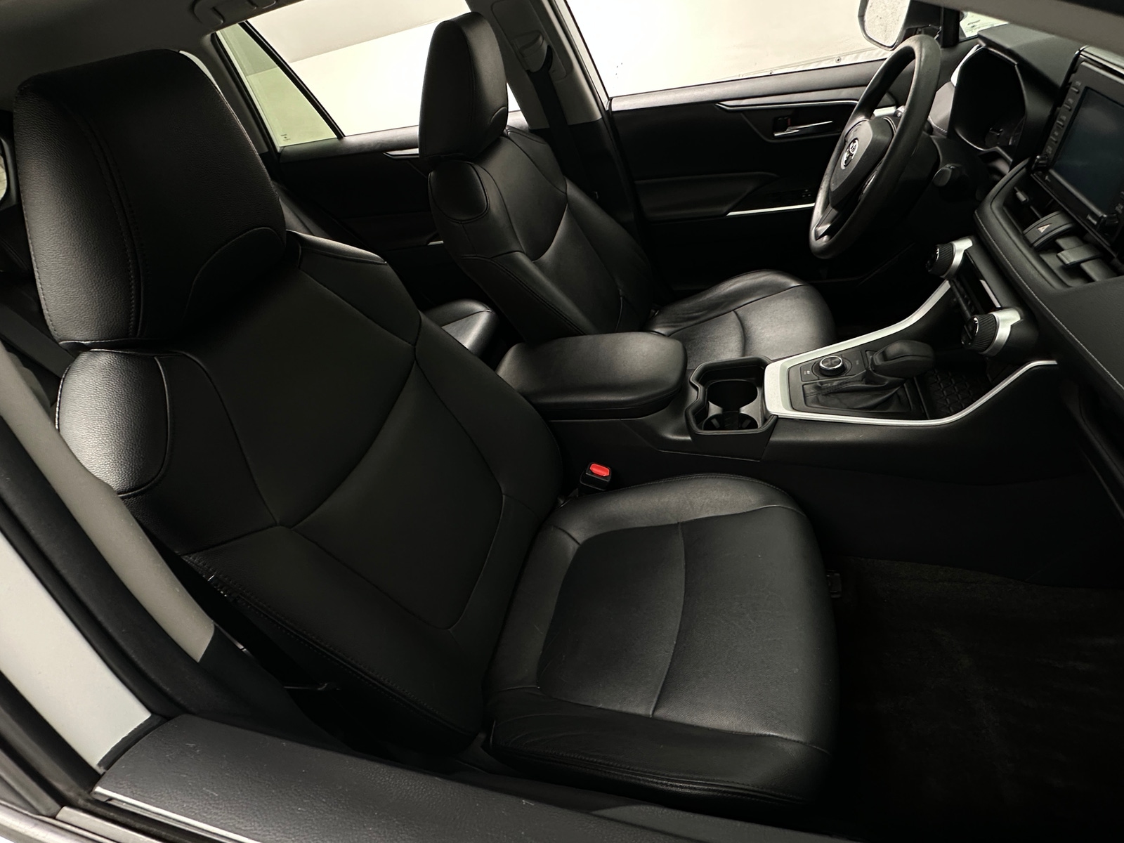 Thumbnail: 2020 Toyota RAV4 - 2