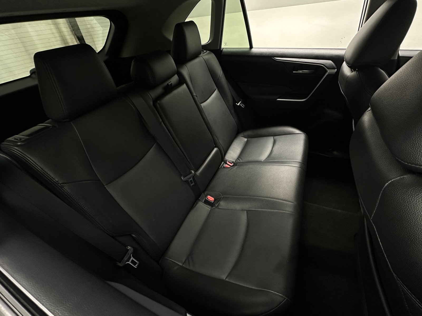 Thumbnail: 2020 Toyota RAV4 - 6