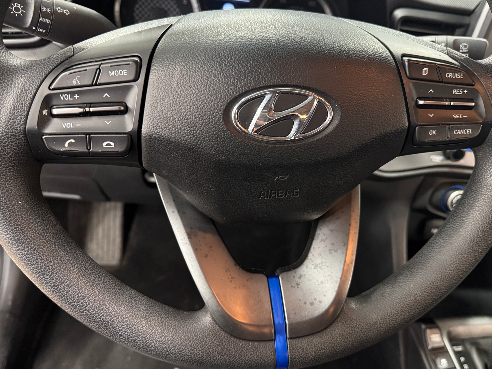 Thumbnail: 2020 Hyundai Veloster - 4