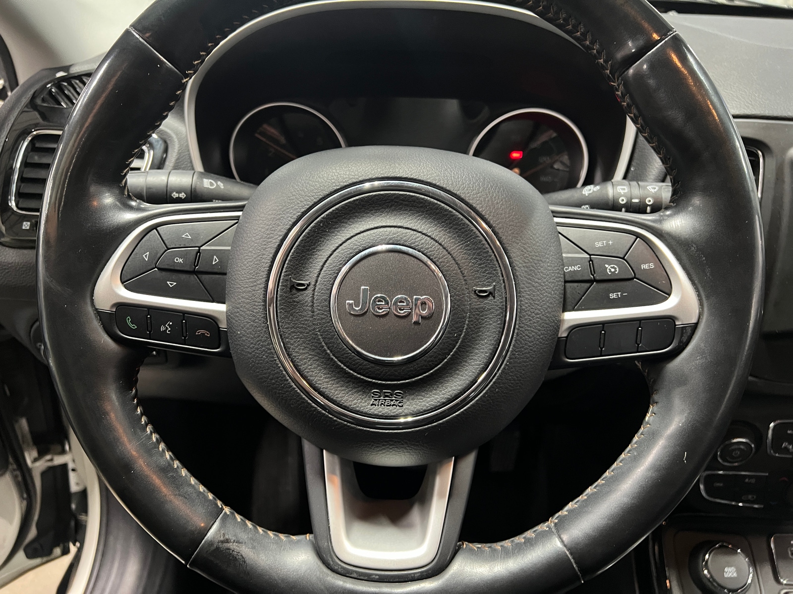 Thumbnail: 2018 Jeep Compass - 4