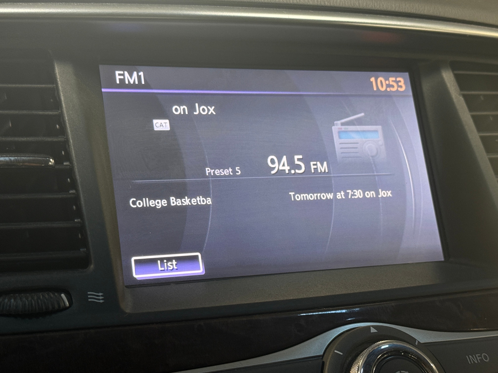 Thumbnail: 2017 INFINITI QX80 - 3