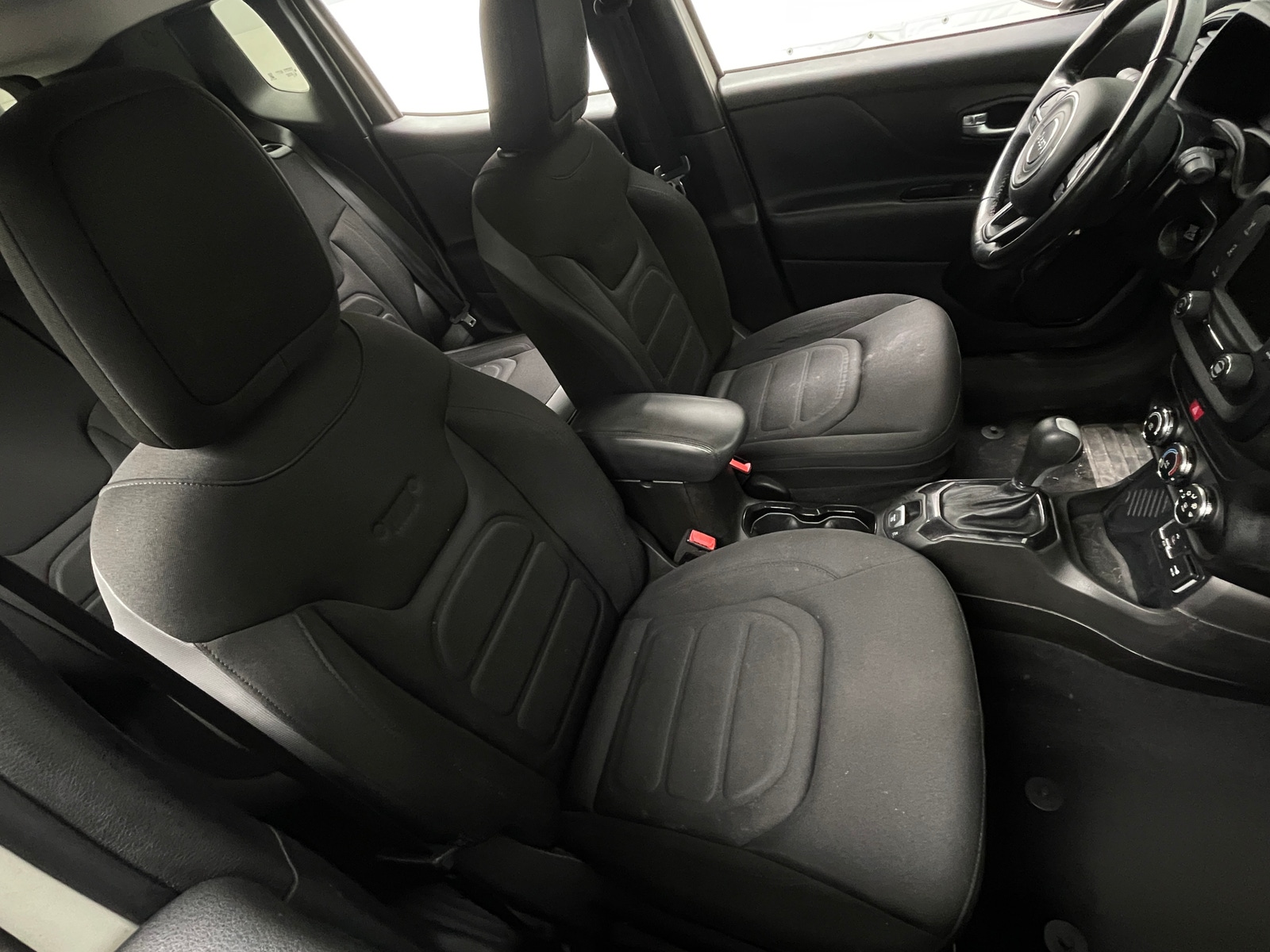 Thumbnail: 2017 Jeep Renegade - 2