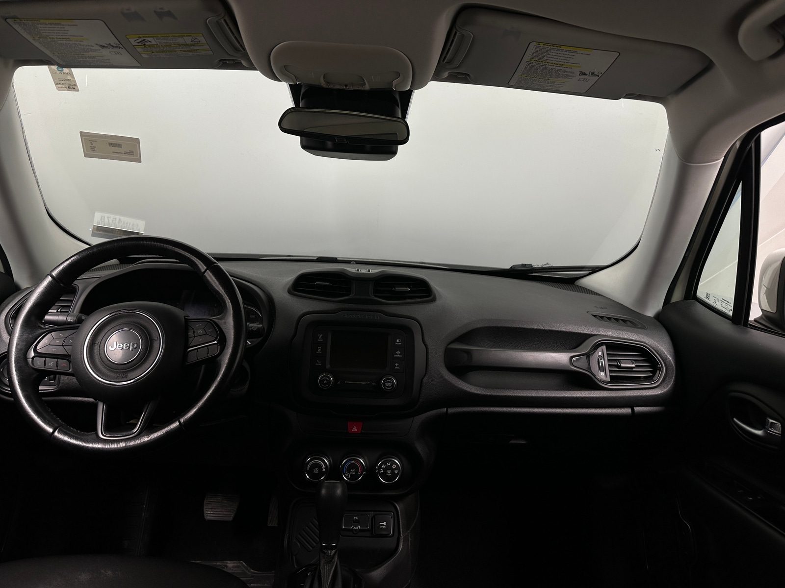 Thumbnail: 2017 Jeep Renegade - 3