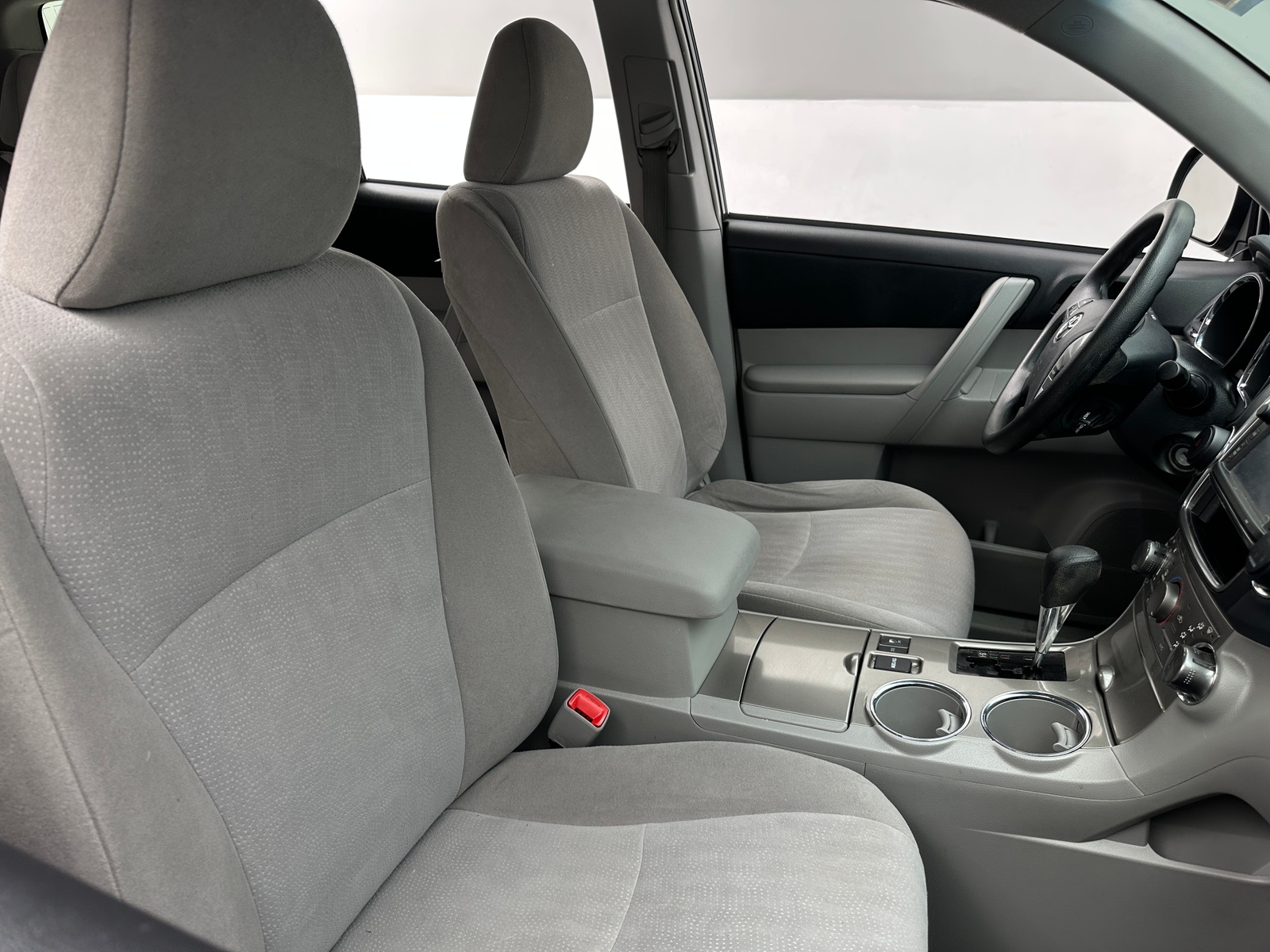 Thumbnail: 2013 Toyota Highlander - 2