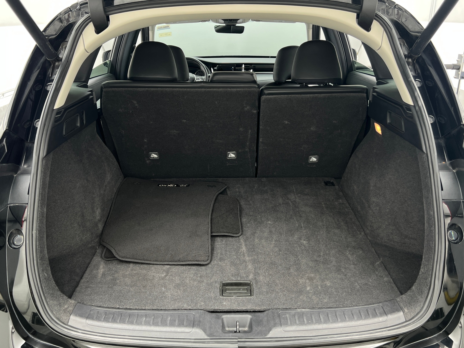 Thumbnail: 2024 INFINITI QX50 - 6