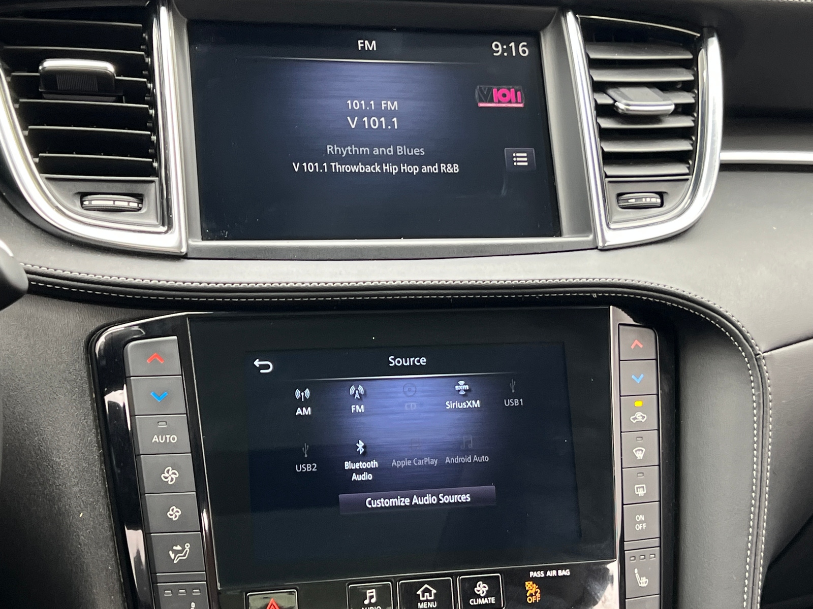 Thumbnail: 2024 INFINITI QX50 - 3