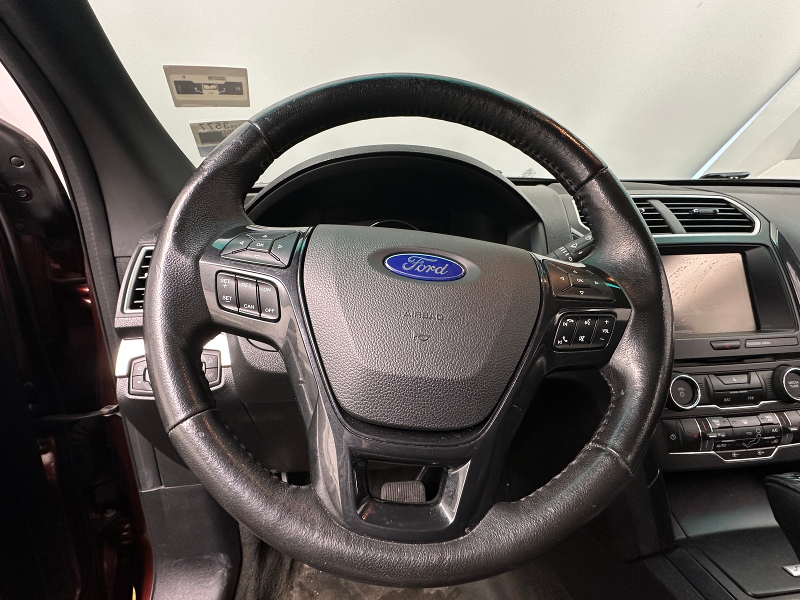 Thumbnail: 2016 Ford Explorer - 4