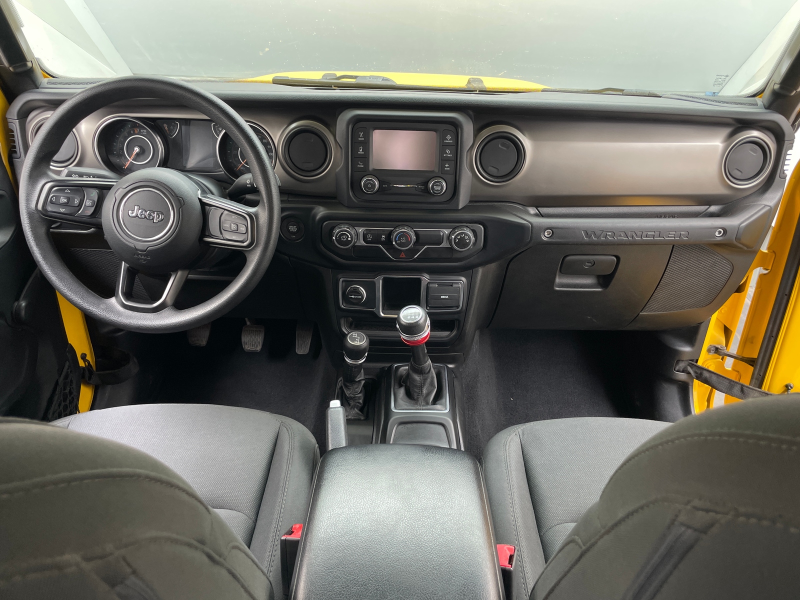 Thumbnail: 2019 Jeep Wrangler - 3