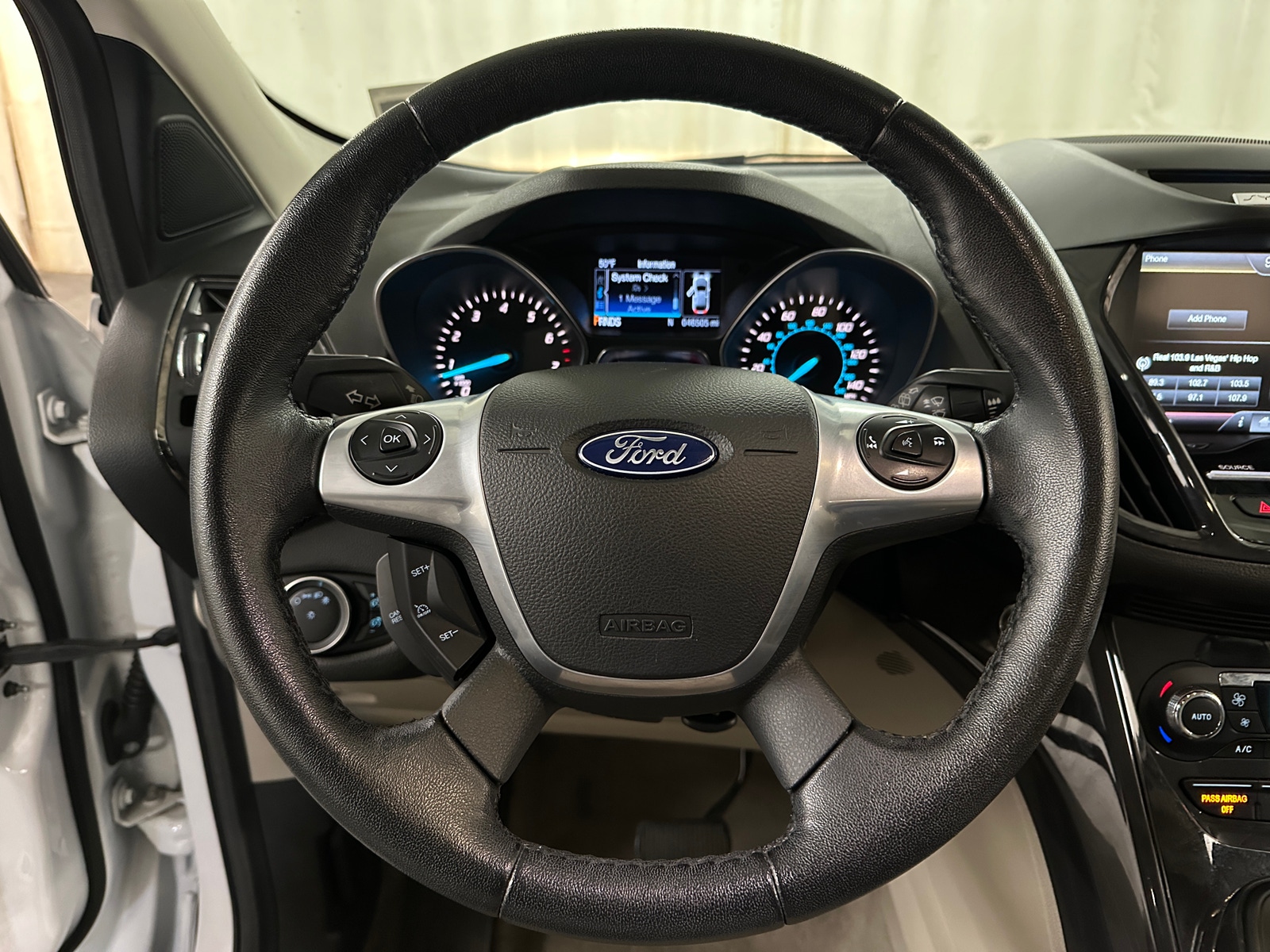 Thumbnail: 2015 Ford Escape - 4