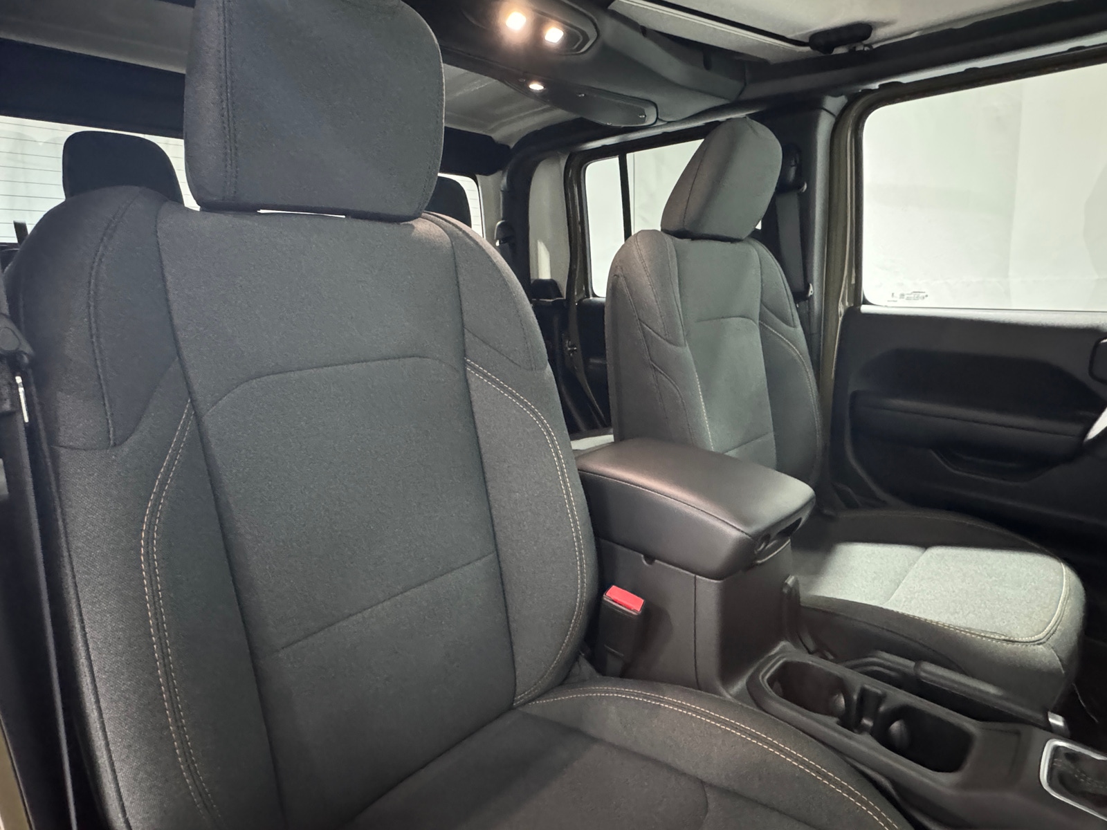 Thumbnail: 2025 Jeep Gladiator - 2