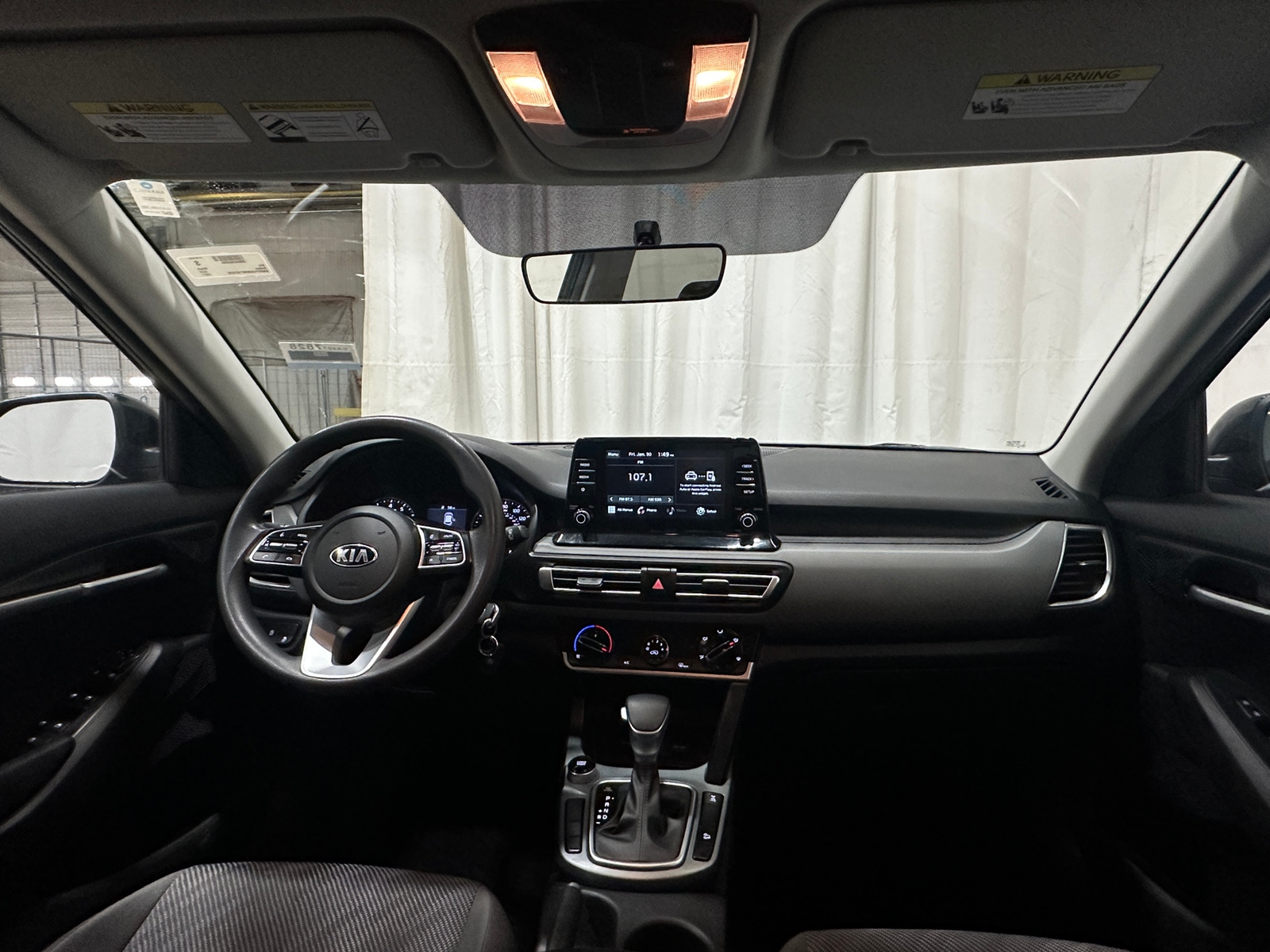 Thumbnail: 2021 Kia Seltos - 3