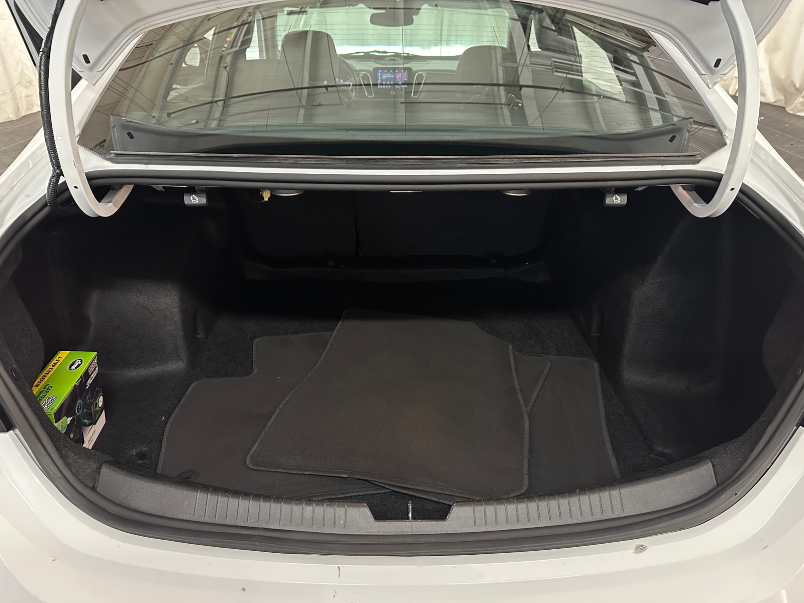 Thumbnail: 2024 Chevrolet Malibu - 6