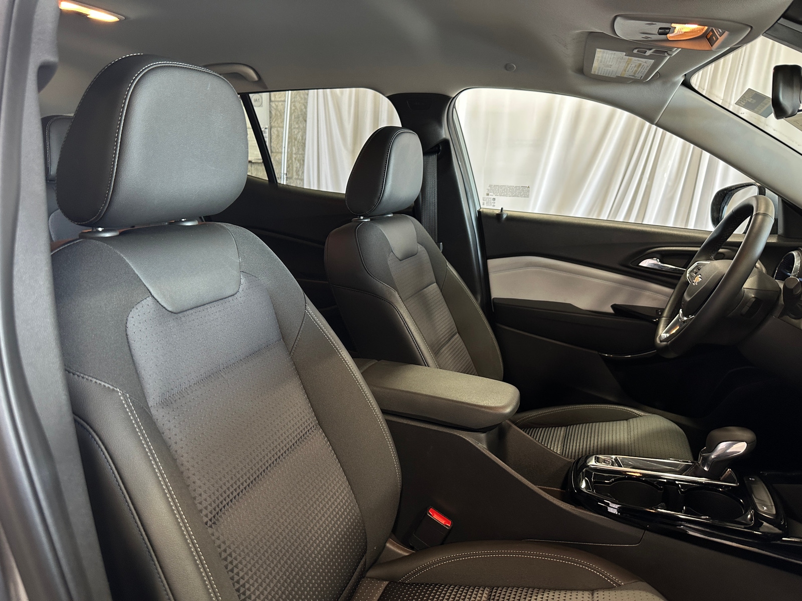 Thumbnail: 2025 Chevrolet Trax - 2