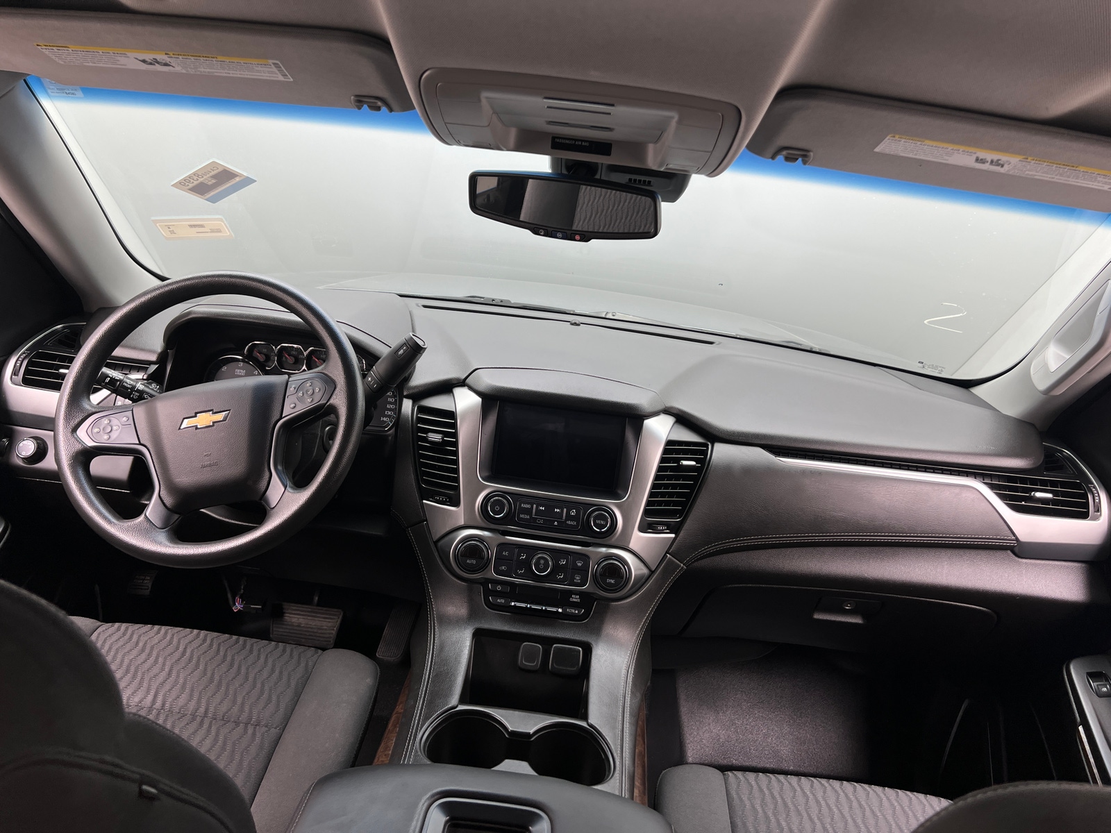 Thumbnail: 2019 Chevrolet Suburban - 3