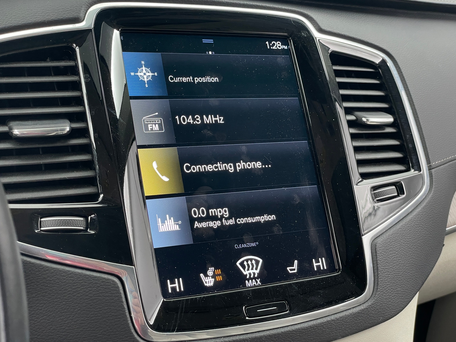 Thumbnail: 2020 Volvo XC90 - 3