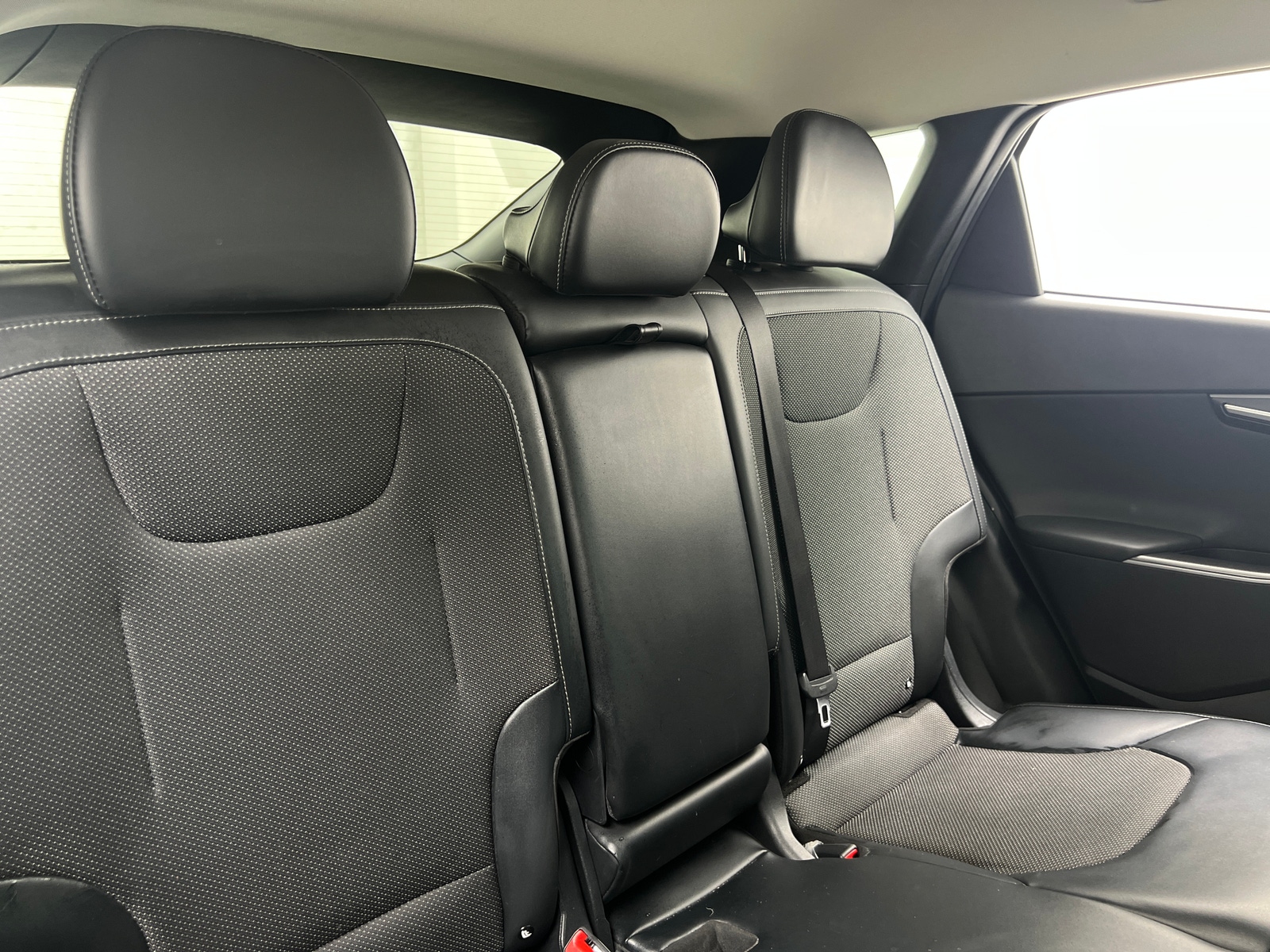 Thumbnail: 2022 Kia EV6 - 6