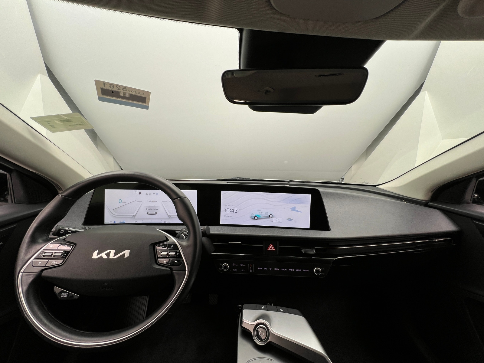 Thumbnail: 2022 Kia EV6 - 3