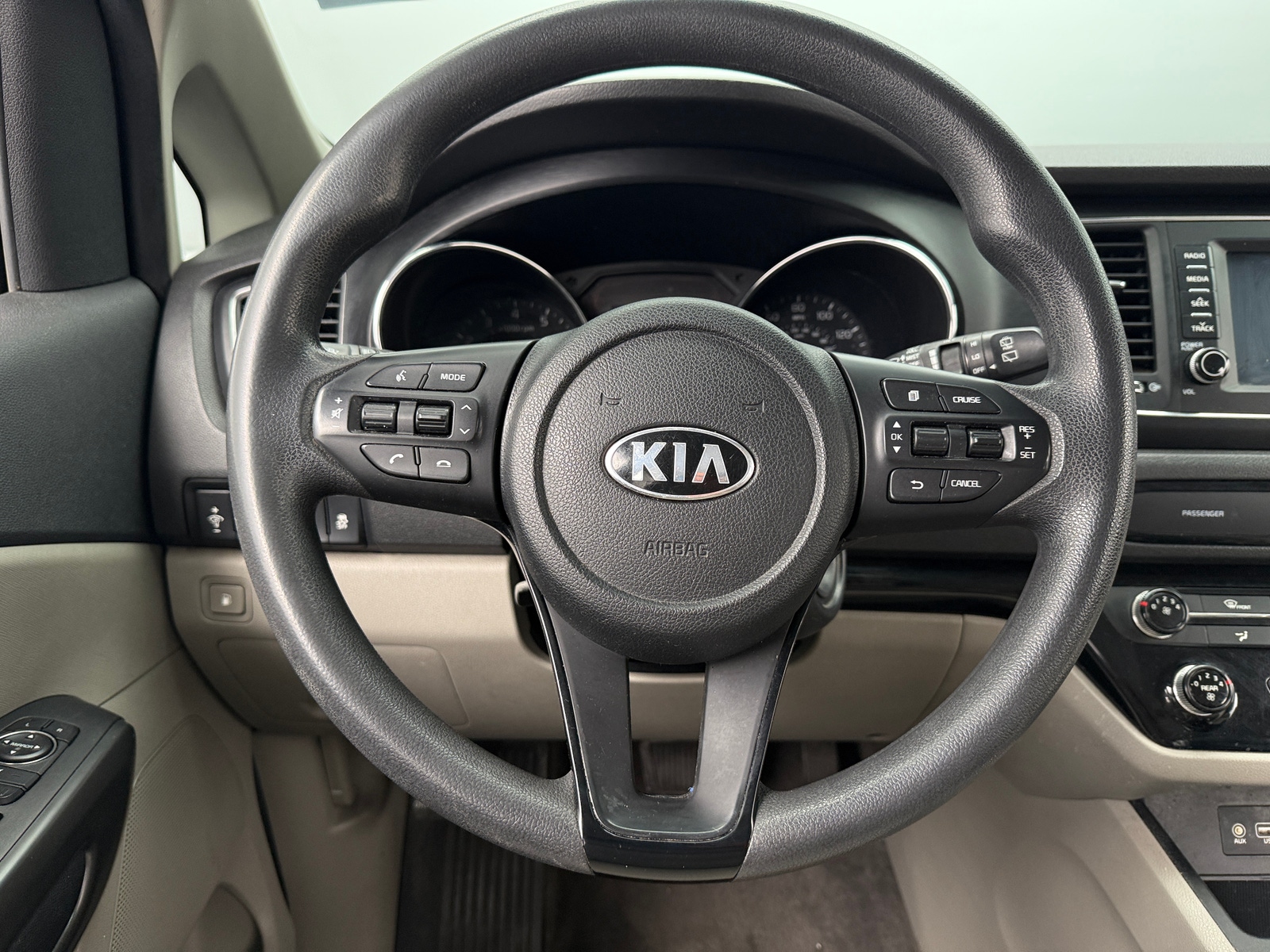 Thumbnail: 2019 Kia Sedona - 5