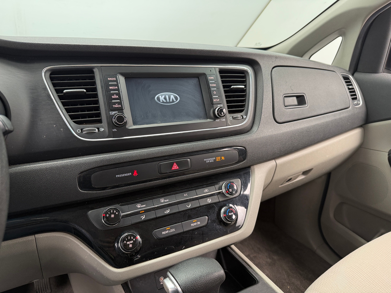 Thumbnail: 2019 Kia Sedona - 4