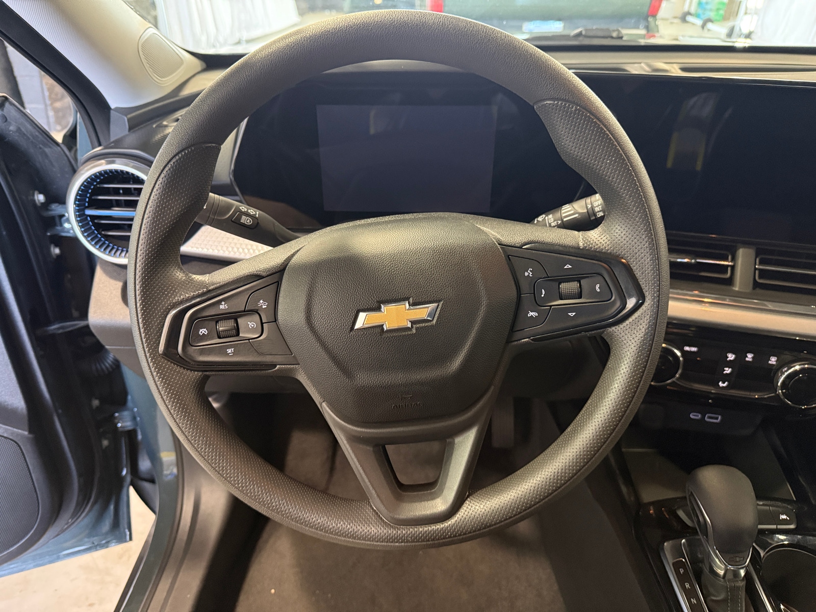 Thumbnail: 2025 Chevrolet Trax - 5