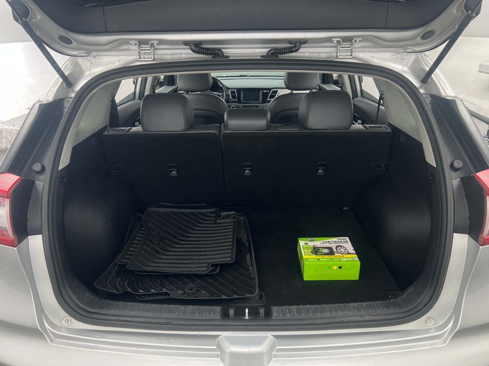 Thumbnail: 2017 Kia Niro - 7