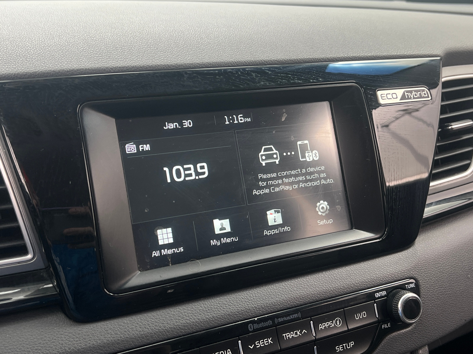 Thumbnail: 2017 Kia Niro - 4