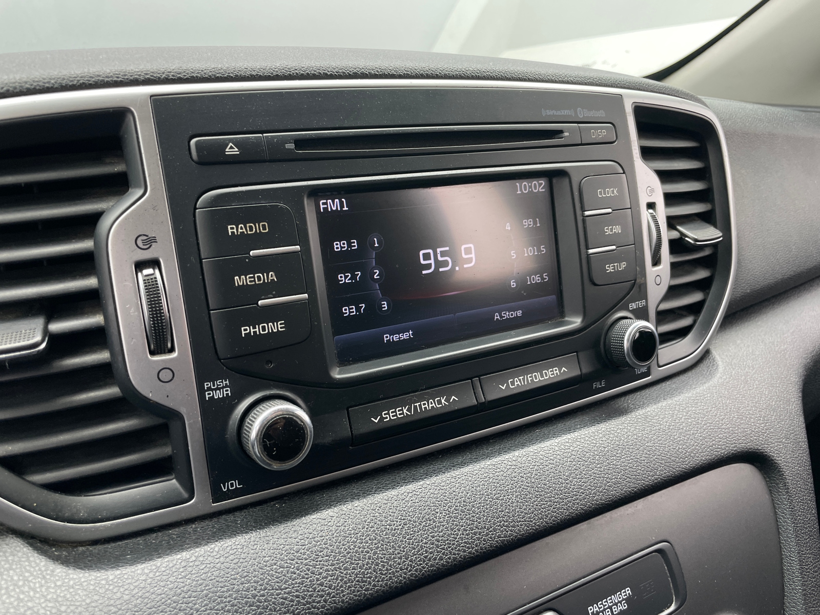 Thumbnail: 2017 Kia Sportage - 4