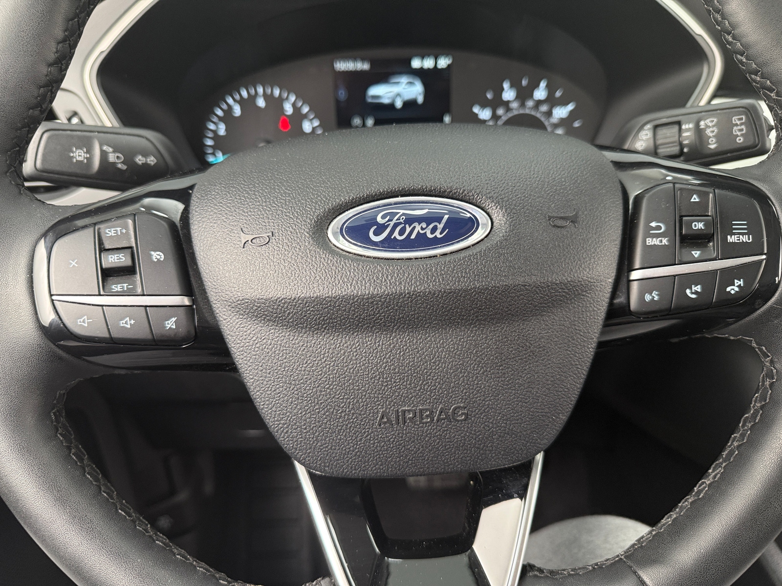 Thumbnail: 2022 Ford Escape - 4