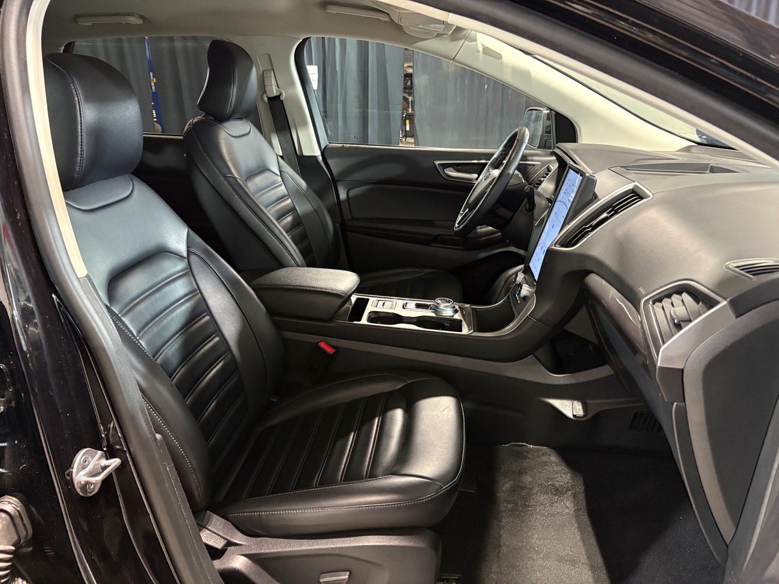 Thumbnail: 2024 Ford Edge - 2