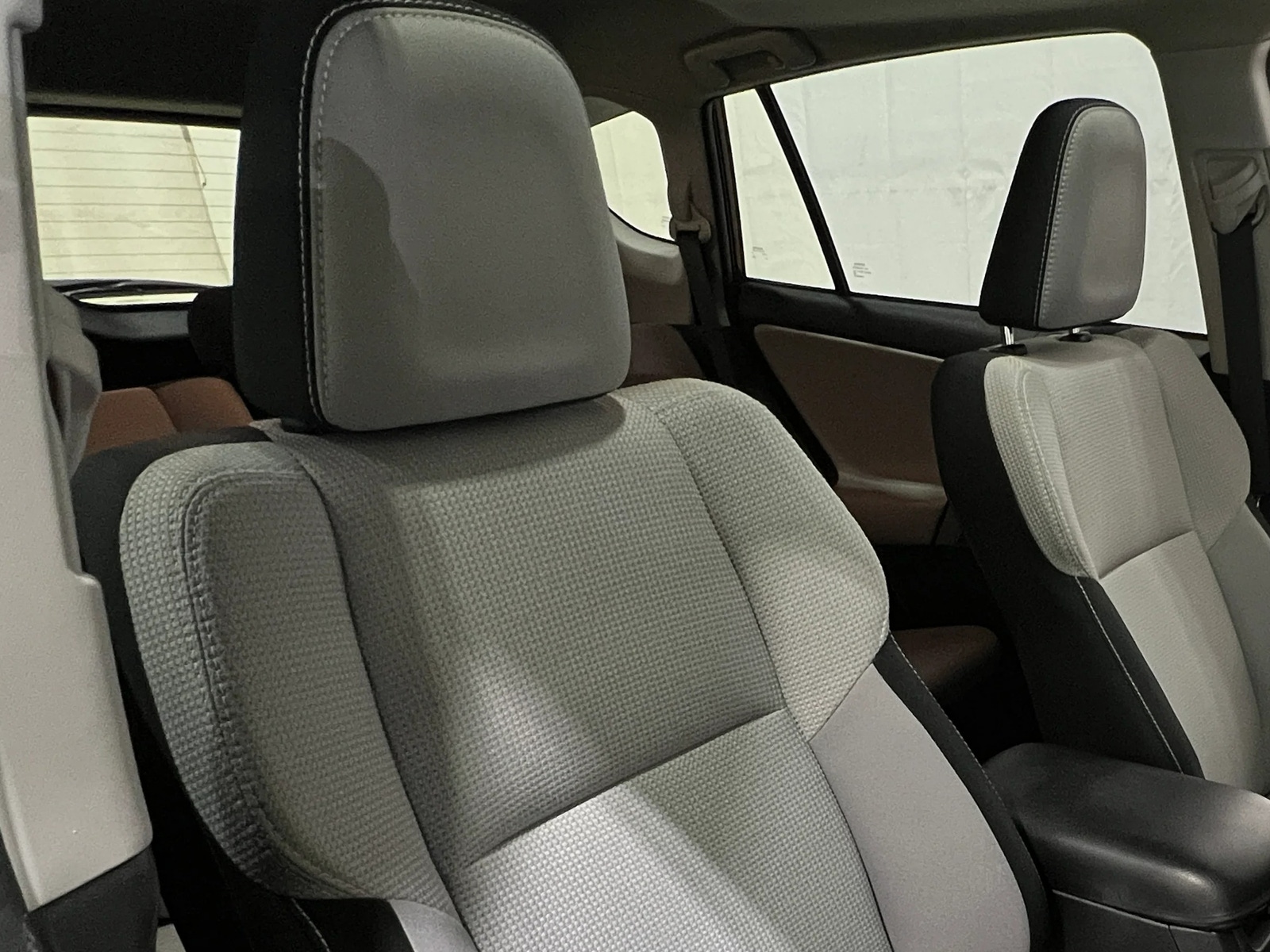 Thumbnail: 2018 Toyota RAV4 - 2