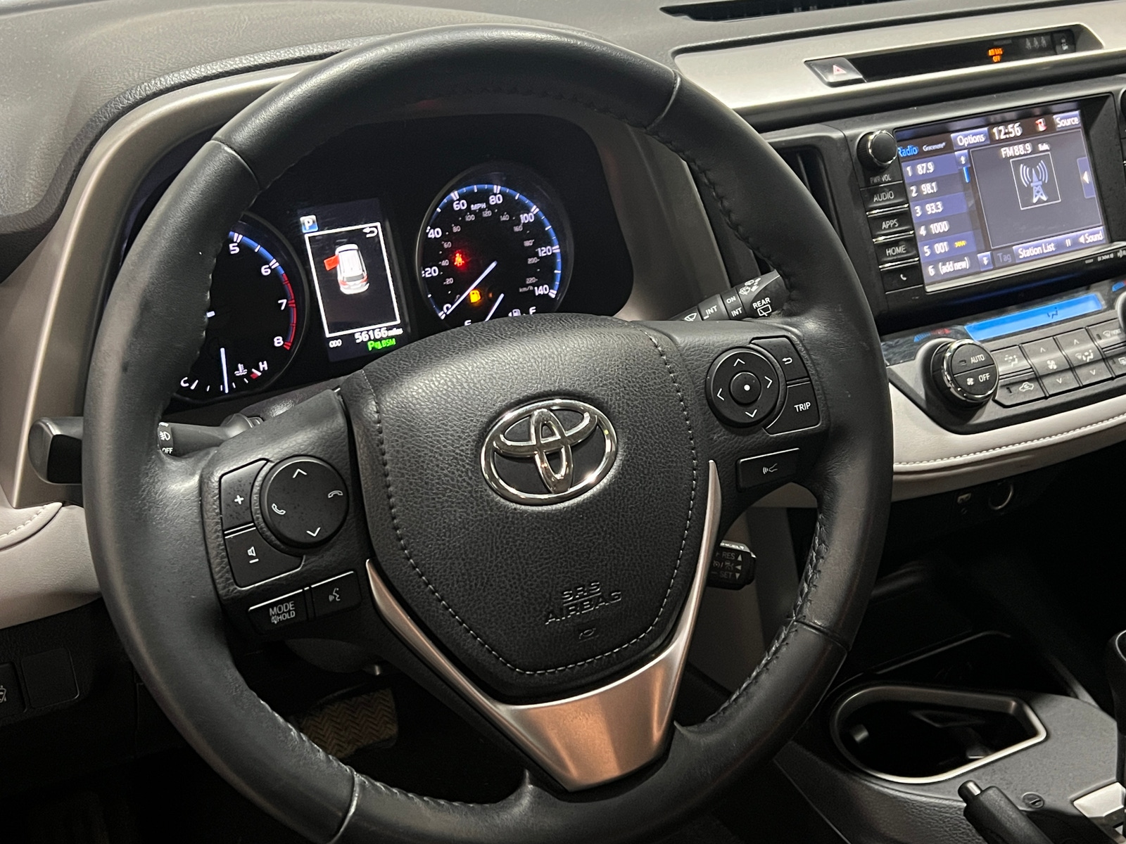 Thumbnail: 2018 Toyota RAV4 - 5