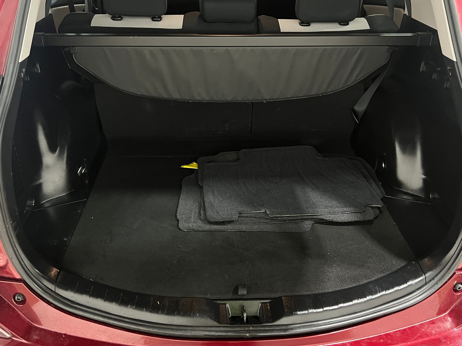 Thumbnail: 2018 Toyota RAV4 - 7