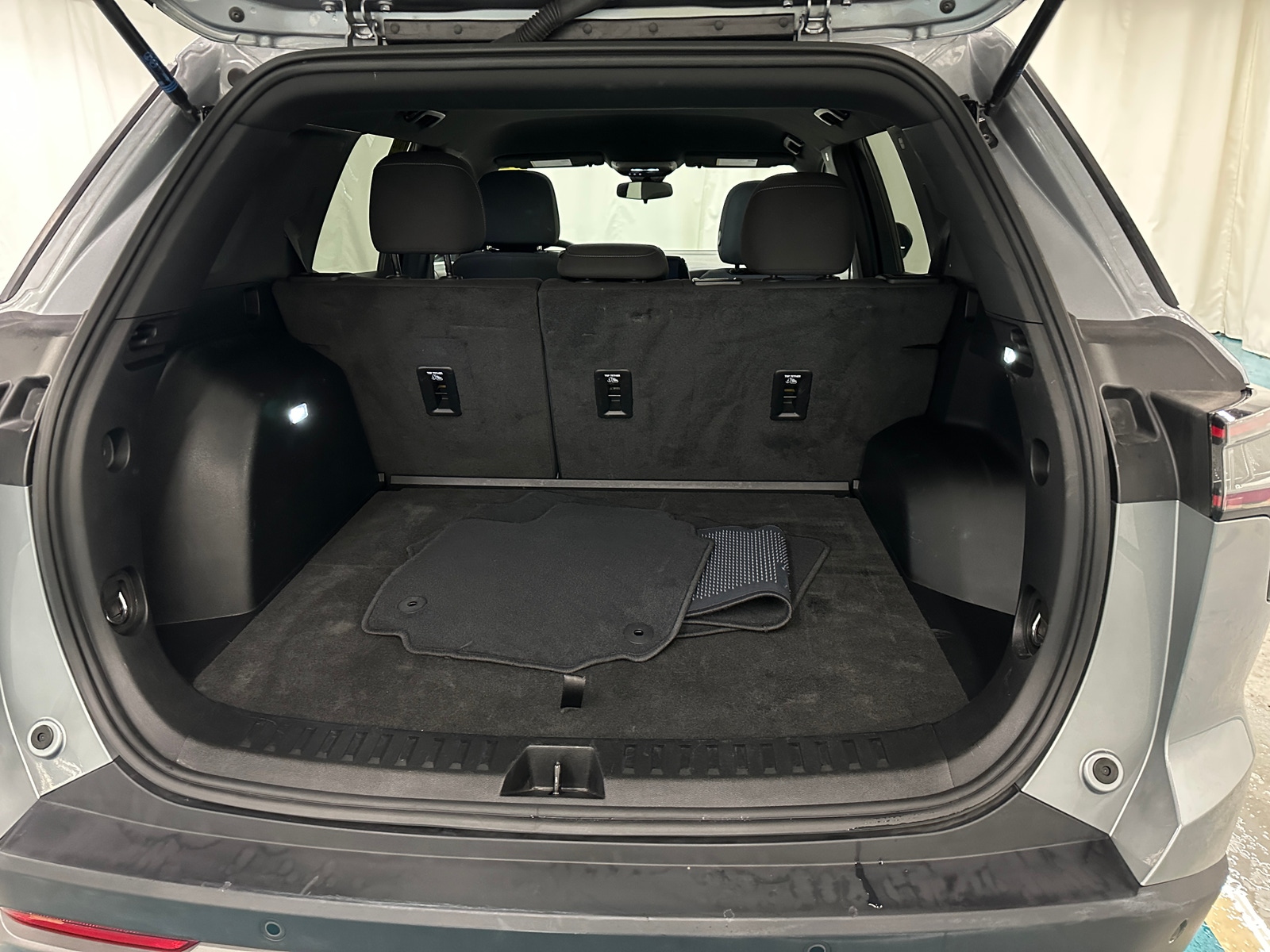 Thumbnail: 2025 Chevrolet Equinox - 7